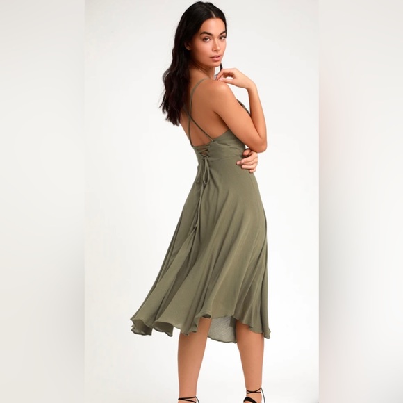 Lulus Dresses & Skirts - Lulu’s Olive Green Lace-Up Midi Dress NWOT